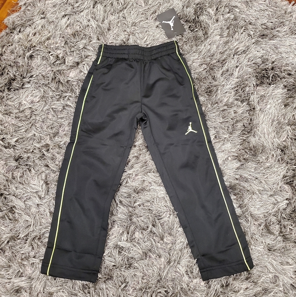 NWT Boy's Jordan Pants size 4 (XS)